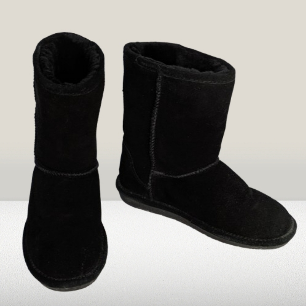 Bearpaw Black Emma Short Suede Boot Wool Sheep Blend Lining Size 8